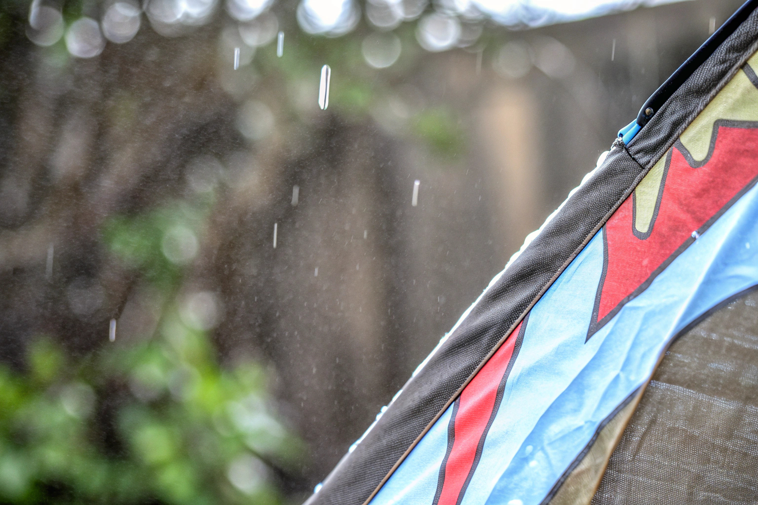 Wetterfestes Banner im Freien
