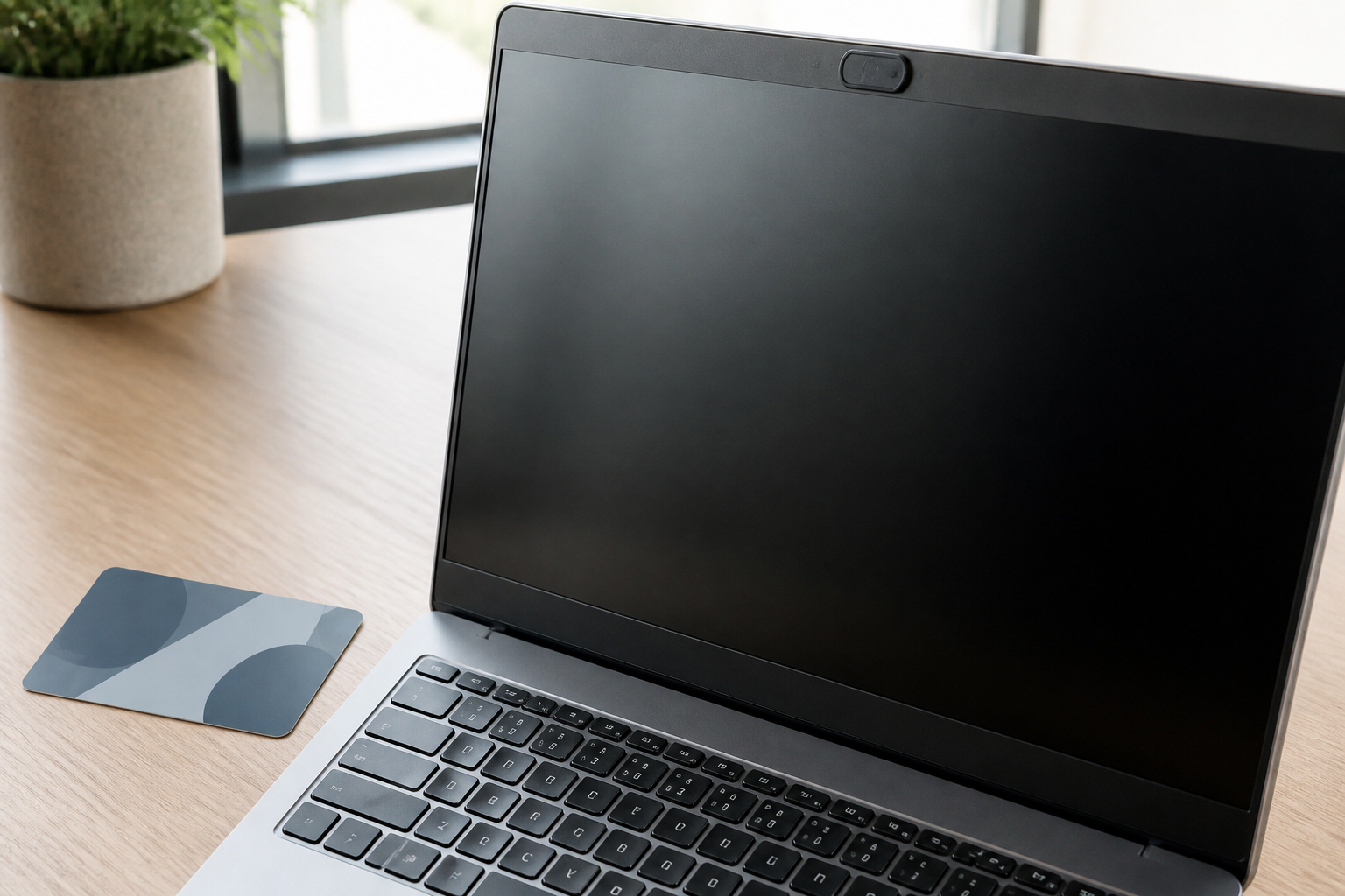 Webcam-Abdeckung auf Laptop als Datenschutz-Give-away